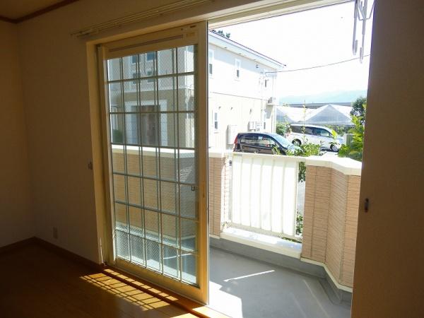中巨摩郡昭和町河西のアパート