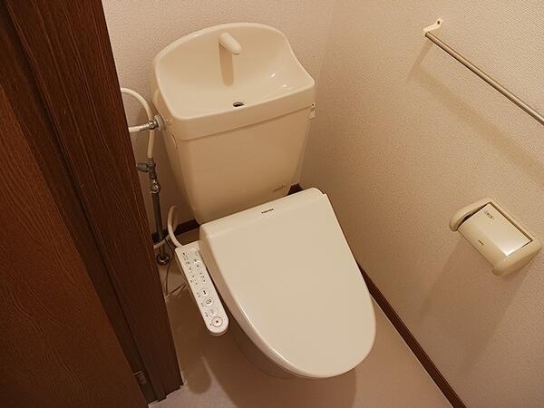 甲府市中小河原町のアパート