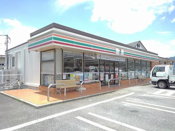 山梨市小原東のアパート