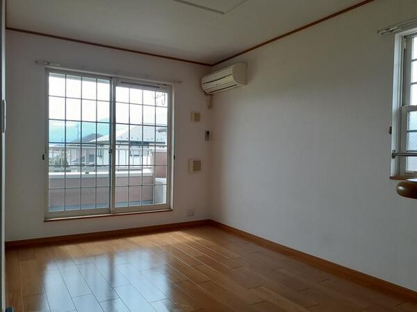 南アルプス市浅原のアパート