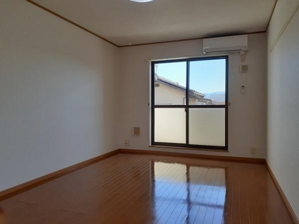 甲斐市西八幡のマンション