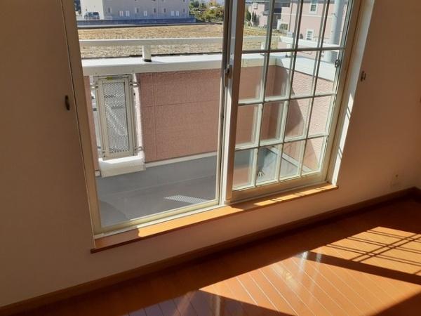 南アルプス市浅原のアパート