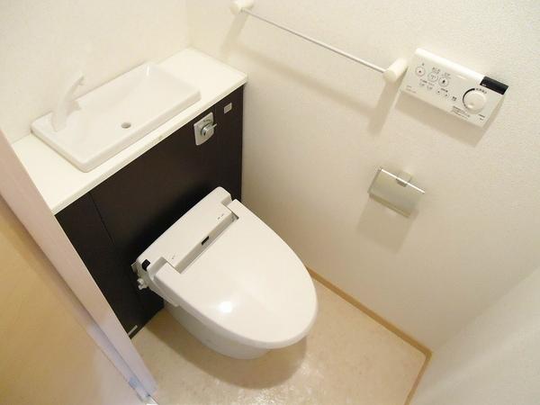 中巨摩郡昭和町河西のマンション