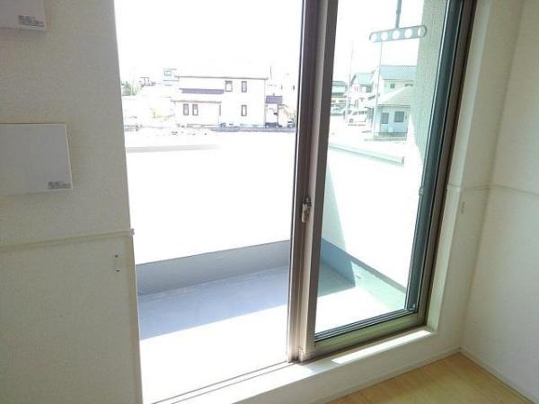 中央市中楯のアパート