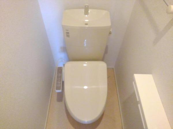 中央市中楯のアパート