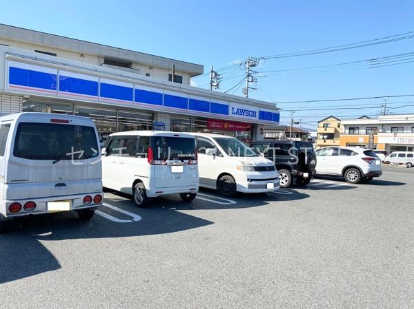 甲斐市西八幡のマンション(ローソン甲斐西八幡店)