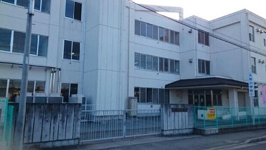 南アルプス市江原のアパート