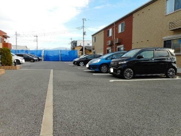 甲府市国玉町のアパート