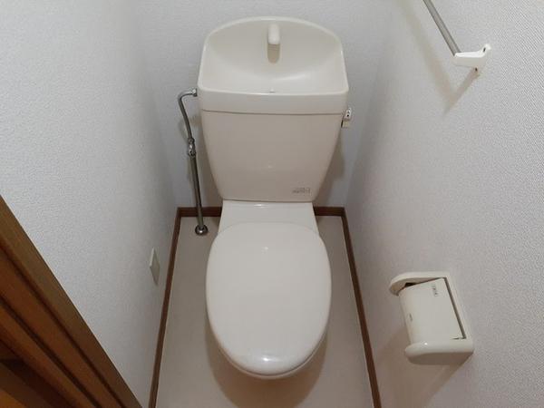 南アルプス市十日市場のアパート