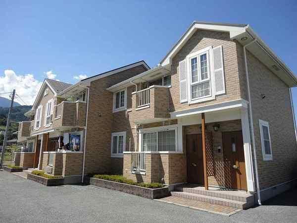 南アルプス市上宮地のアパート