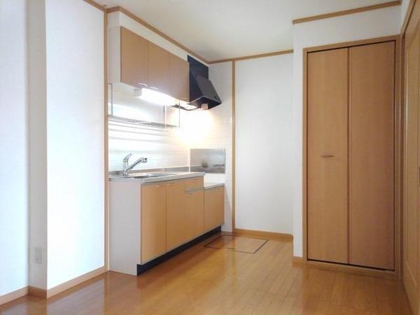 南アルプス市上宮地のアパート