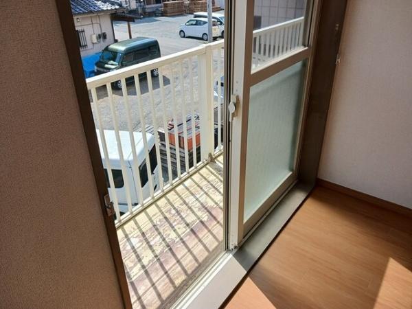 笛吹市石和町松本のアパート