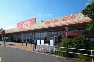 中央市成島のアパート