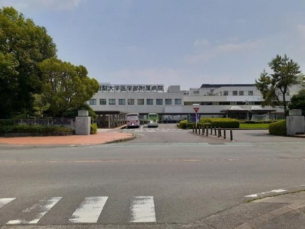 中央市成島のアパート