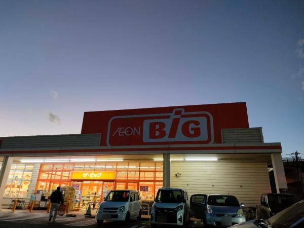 南アルプス市西野のアパート(ザ・ビッグ白根店)