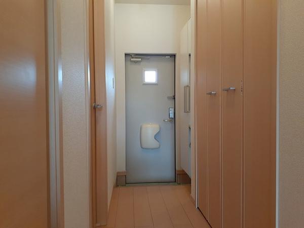 南アルプス市西野のアパート