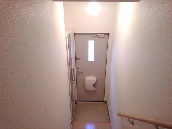 甲府市下飯田３丁目のアパート