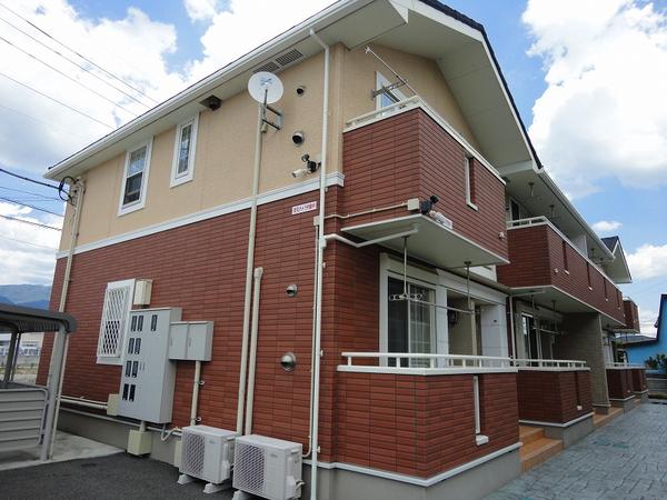 甲府市下飯田３丁目のアパート