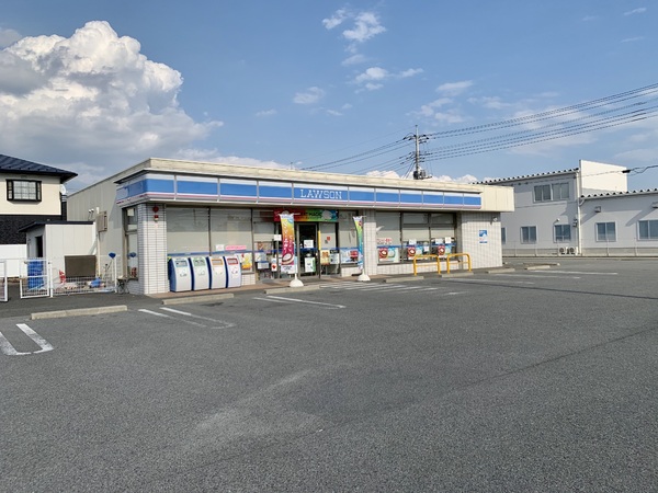 中巨摩郡昭和町築地新居のアパート(ローソン釜無工業団地北店)