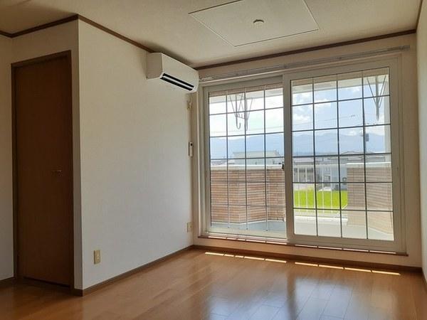 甲府市堀之内町のアパート