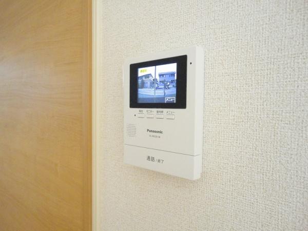 中央市西花輪のアパート