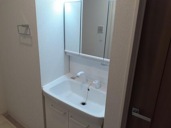 南アルプス市小笠原のアパート