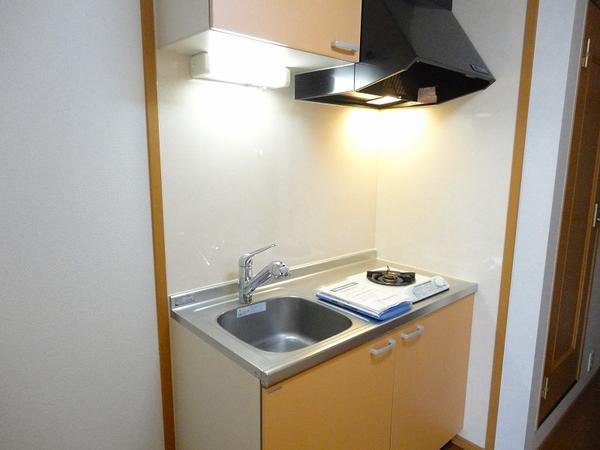 甲府市湯村１丁目のマンション