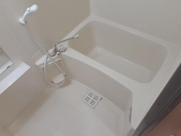 甲府市金竹町のアパート
