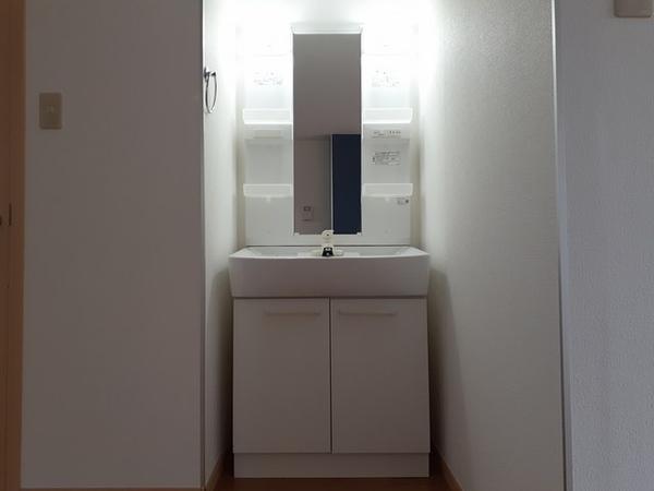 甲府市金竹町のアパート
