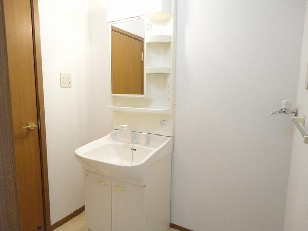 甲斐市龍地のアパート