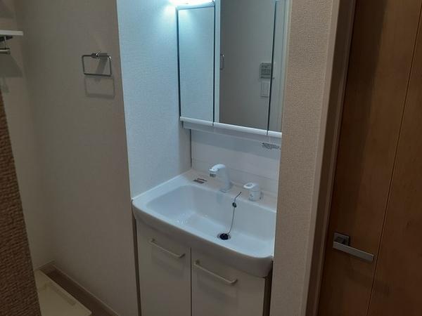 南アルプス市寺部のアパート