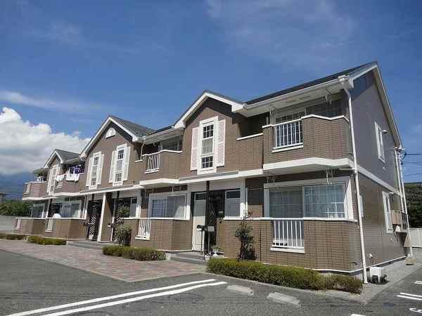 南アルプス市十日市場のアパート
