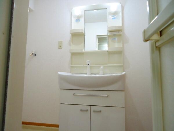 甲府市堀之内町のマンション