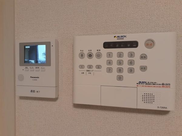 韮崎市藤井町坂井のアパート