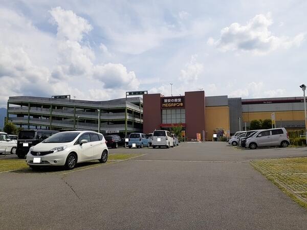 笛吹市石和町駅前のマンション
