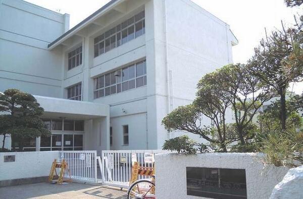 笛吹市石和町駅前のマンション