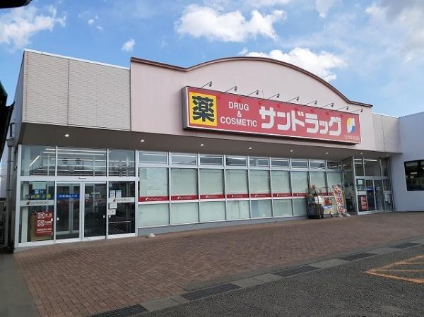 笛吹市御坂町成田のアパート