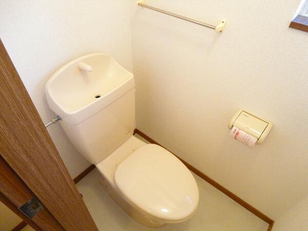 笛吹市石和町東油川のアパート