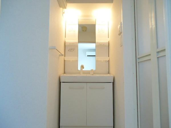 甲府市住吉４丁目のアパート