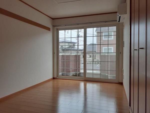 甲府市山宮町のアパート