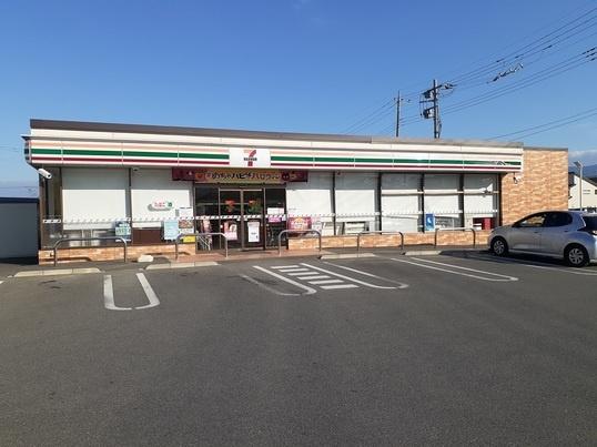 南アルプス市加賀美のアパート