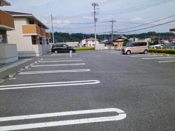 韮崎市藤井町北下條のアパート