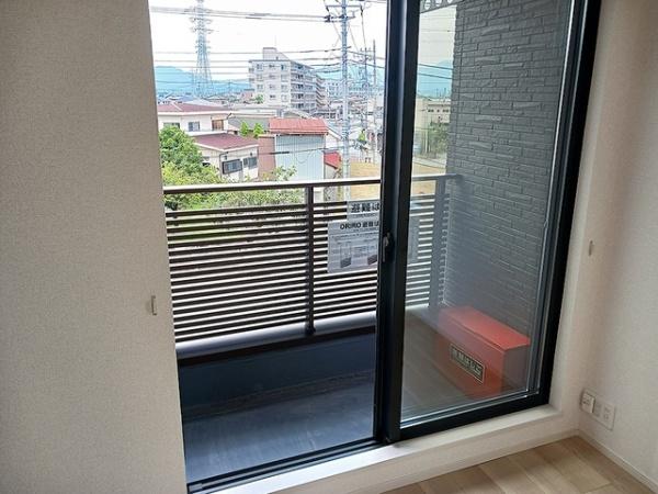 甲府市下小河原町のアパート