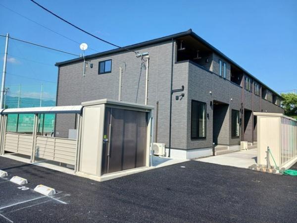 甲府市上今井町のアパート