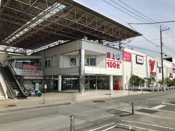甲府市蓬沢１丁目のアパート(オギノイーストモールショッピングセンターバリオ店)
