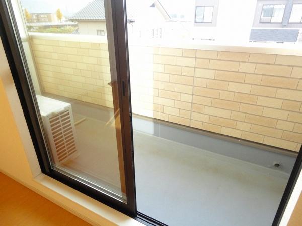 甲府市蓬沢１丁目のアパート