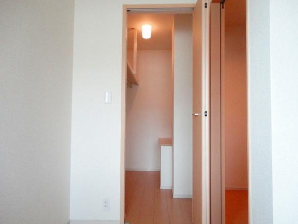 甲府市蓬沢１丁目のアパート