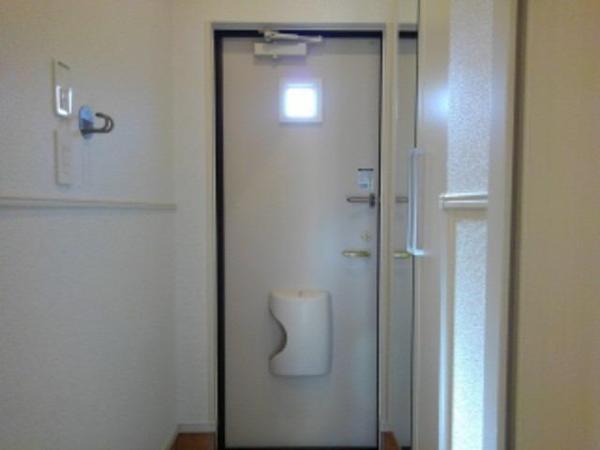 中巨摩郡昭和町紙漉阿原のアパート