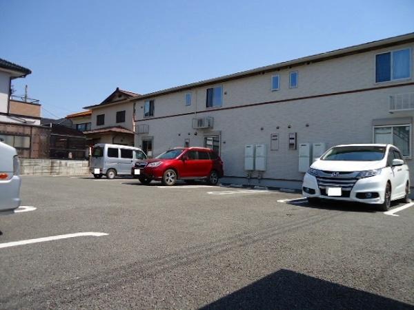 中巨摩郡昭和町上河東のアパート
