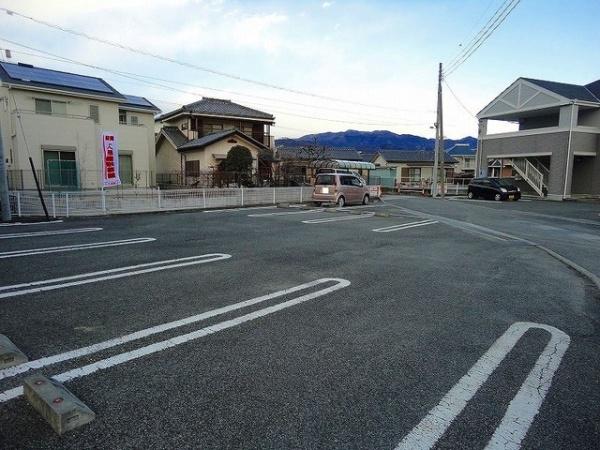 甲斐市竜王新町のアパート